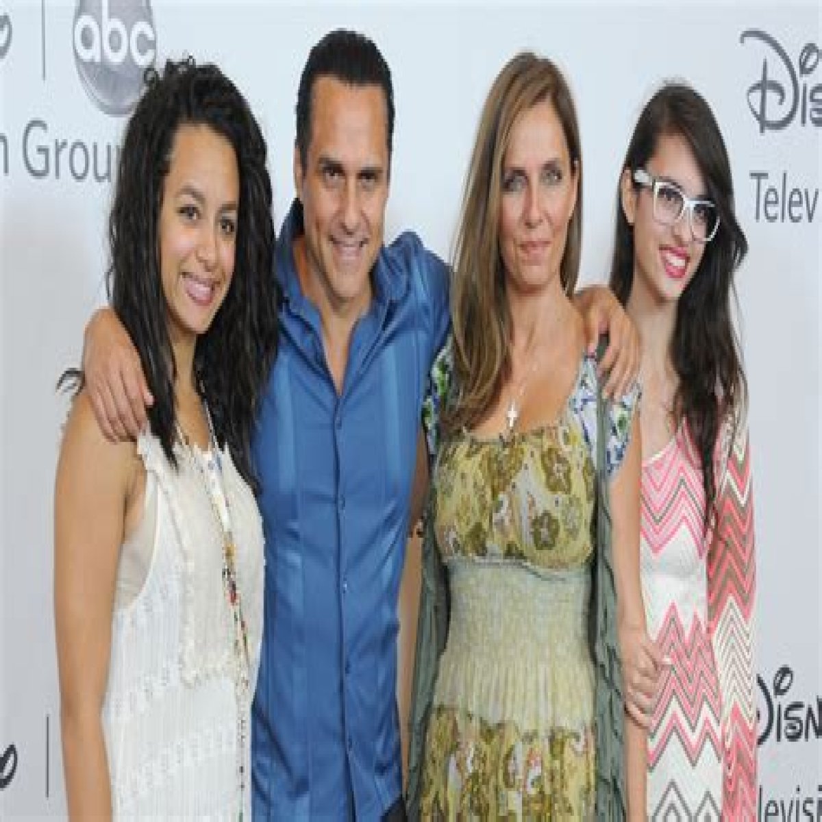 General Hospital Actor Maurice Benard Share Rare Family Photos With Wife Paula Smith Benard