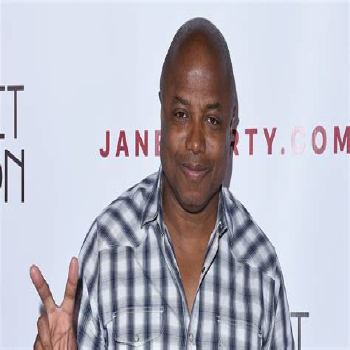 
Is Randy Jackson Gay? Age, Height, Net Worth 