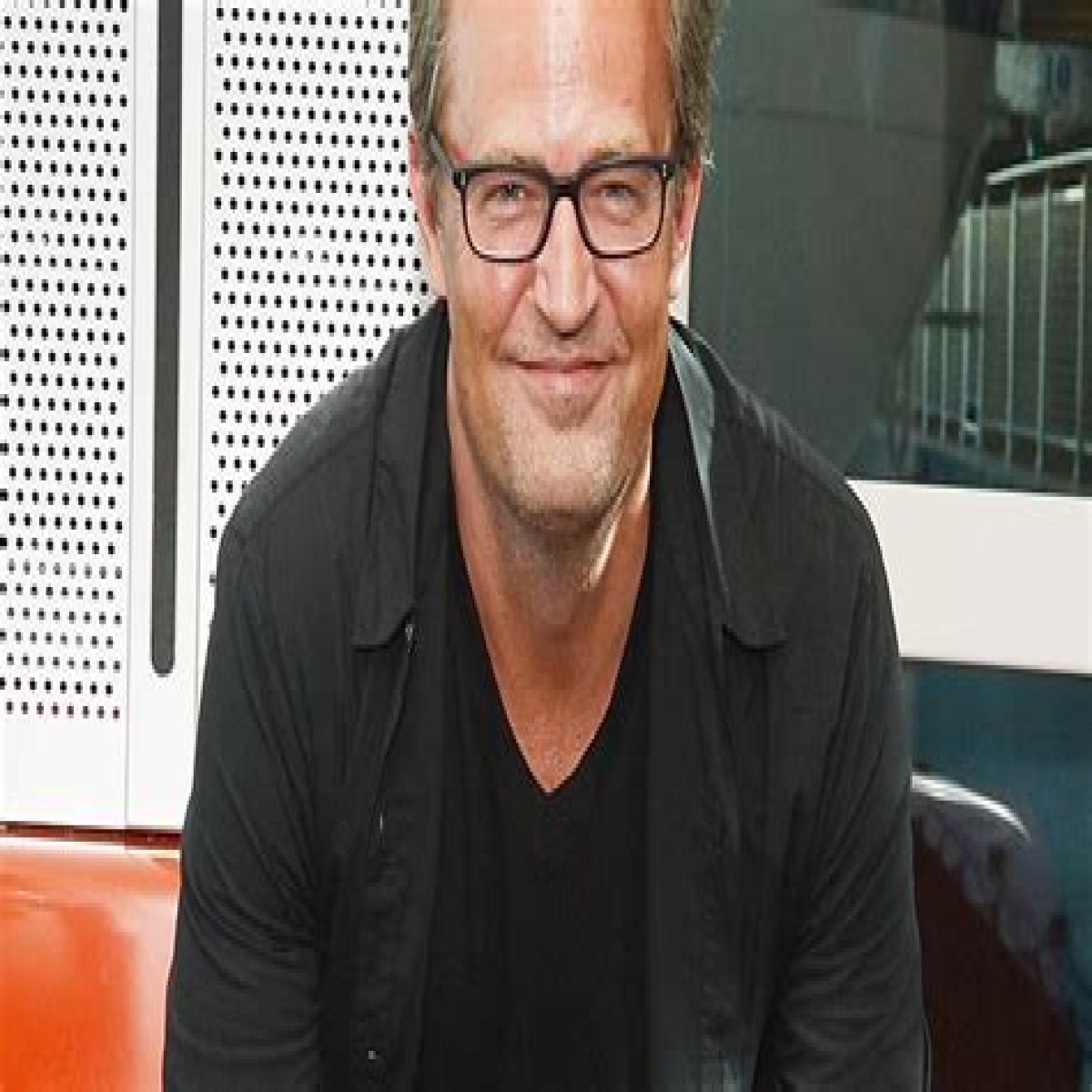 Matthew Perry Opens Up About Past Drug Problems, Getting Sober