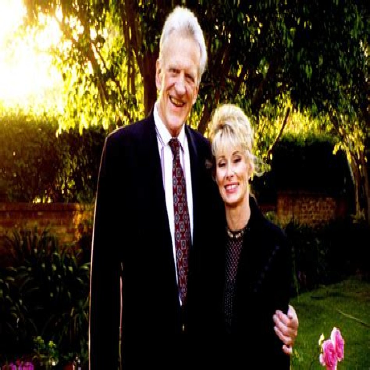 Meet Janet Surtees: (James Arness’ wife) – All about her