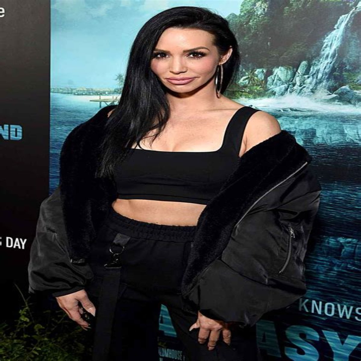 Vanderpump Rules – Scheana Shay ‘Likes’ Tweet Calling For Editor Demotion