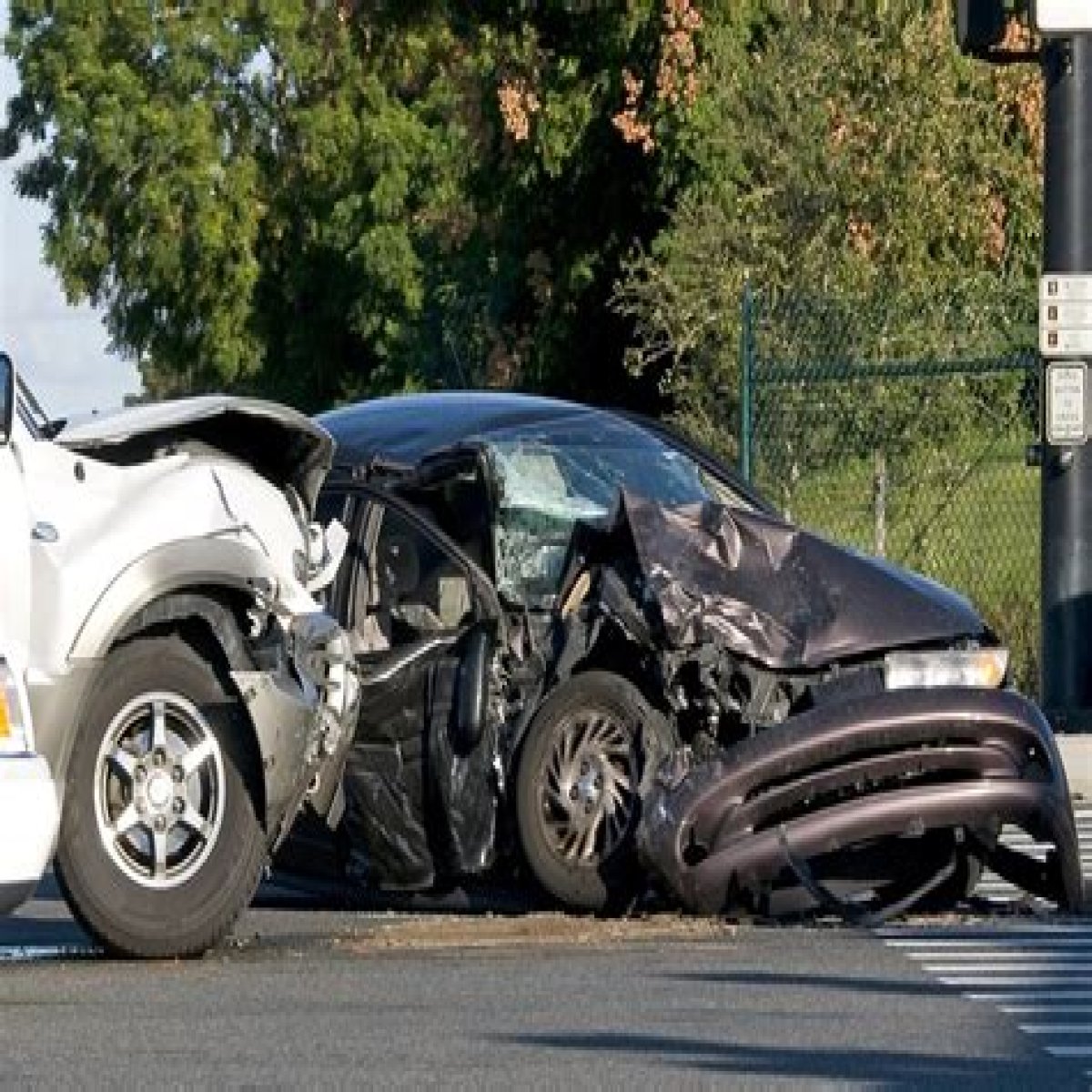 Yulee Florida Car Accident, Man Sustained Multiple Injuries In Single-car Crash